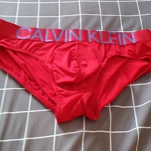Calvin Klein,Large, red